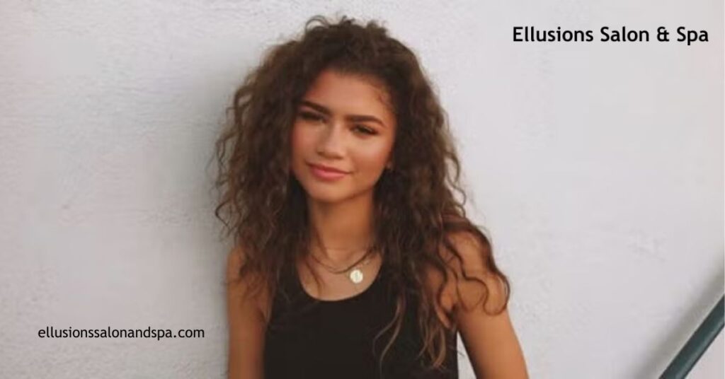 Chic & Bouncy: The Best Long Layered Hairstyles for Curly Hair You Need to Try Now 8 Celebrity Inspiration Zendaya